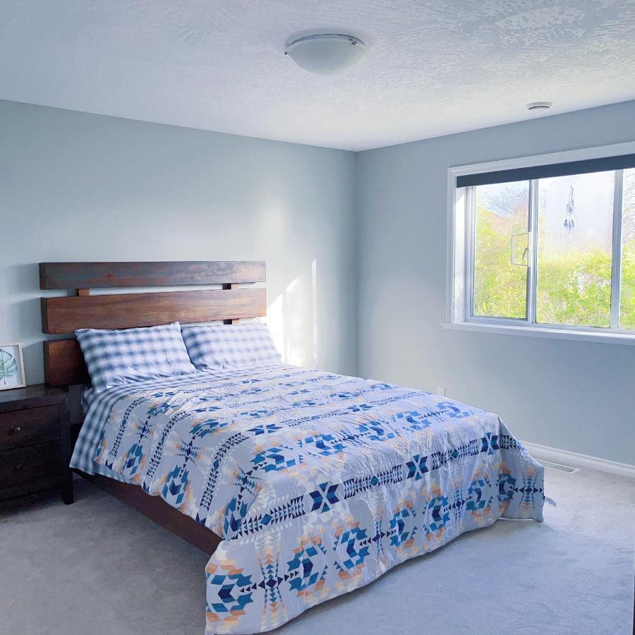 Quiet Three Bedrooms House Victoria Exterior photo